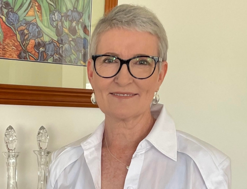 A 39-year career in nursing before her own ovarian cancer diagnosis. Meet Victoria, STS volunteer