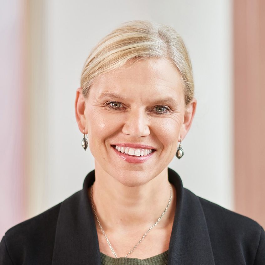 Yoland Antill 2021_ cropped 500×500 formal